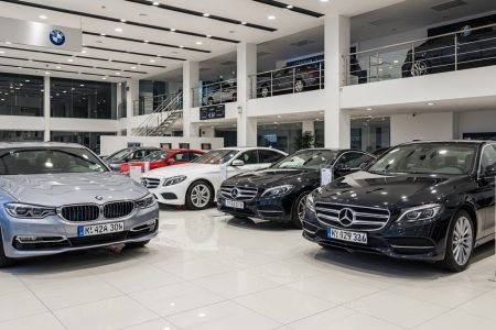 خرید خودرو های لوکس و نیمه لوکس در استان کرمان